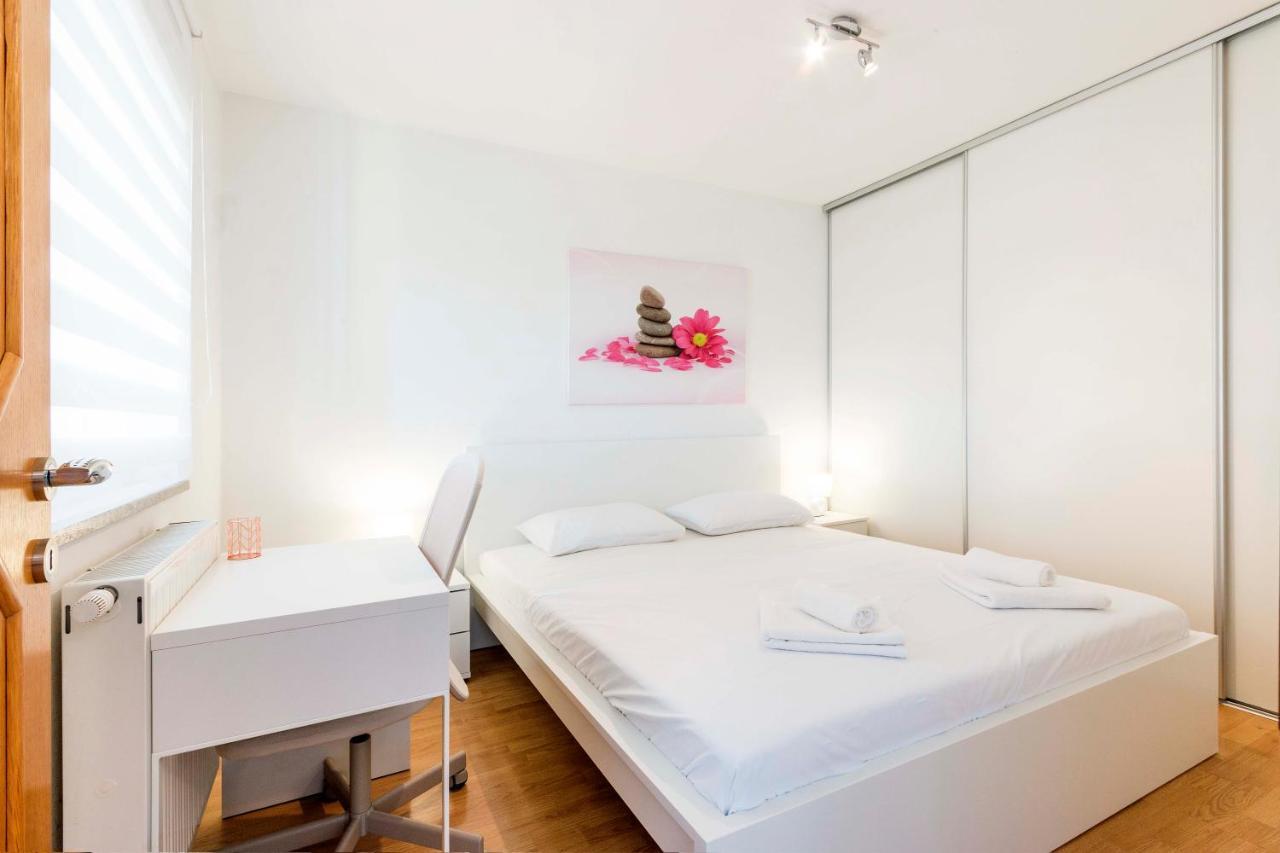 Elena Apartment *